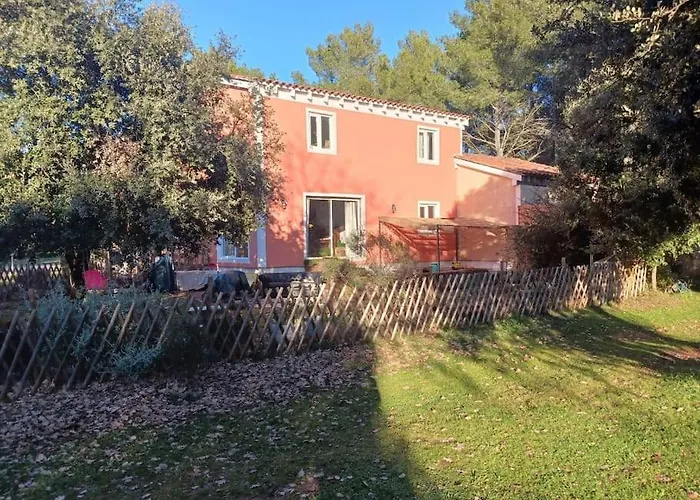 Maison Type 4 Et Jardin Spacieux